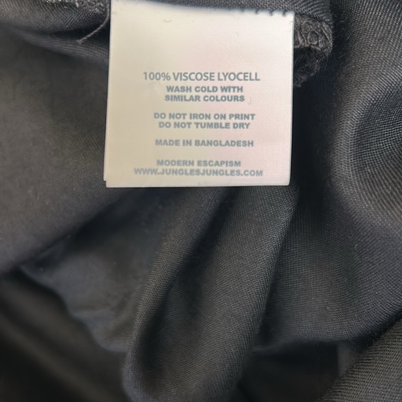 NWT Jungles Men’s Waterfall Short Sleeve Button Front Shirt in Black size S - Picture 8 of 9